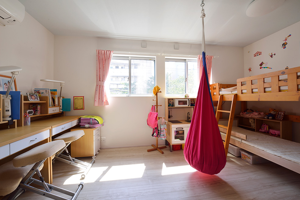 子供部屋にもハンモック